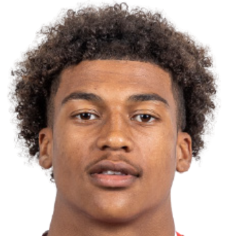 А. Жуниор Зе