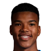 Л. Маркинес