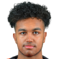 Кертис Warburton